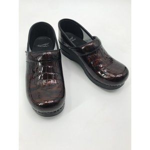 Dansko Patent Leather Croc Print Clog Slip On Shoe Brown Size 38